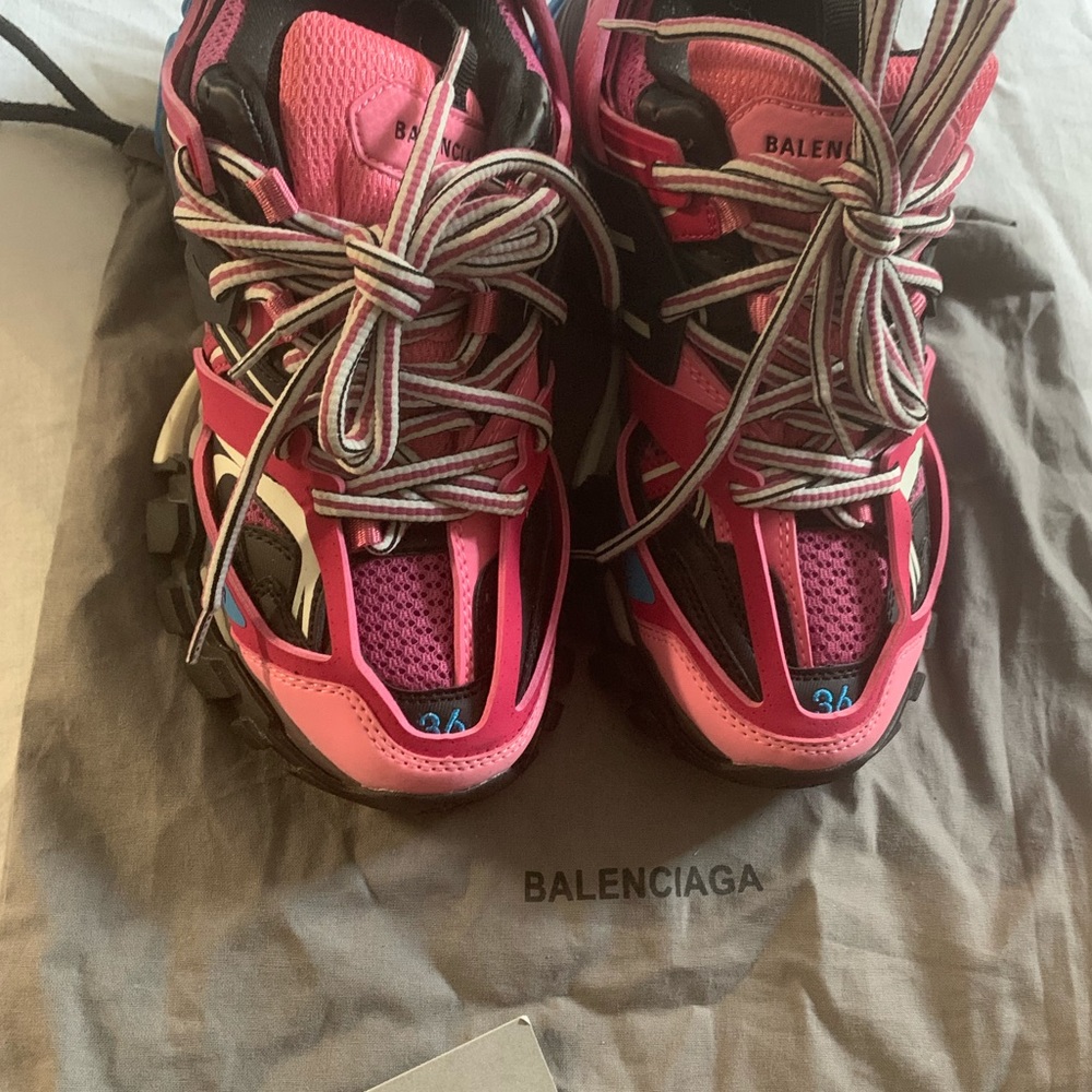 Sneakers run true to size